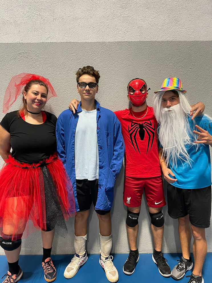 ../photos/dossiersPhotosOptimises/231104@Tournoi_Halloween_2023/WhatsApp Image 2023-11-04 at 21.21.32.jpeg